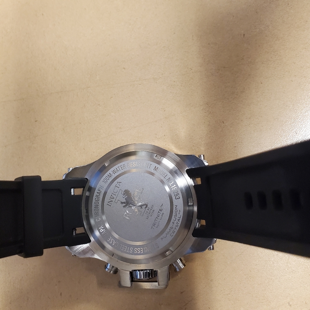 Beautiful ⌚ watch - Picture 3 of 3